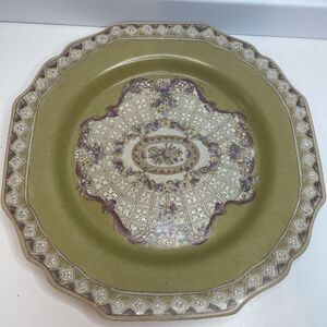 WL 1895 (Wong Lee) Decorative Medallion Wall Plate Crazing Designs Hand painted